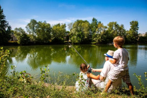 Отель Camping de Châlons-en-Champagne  Шалон-Ан-Шампань